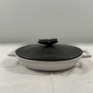 BELLA CUCINA White oval Casserole Dish with black butterfly Lid
